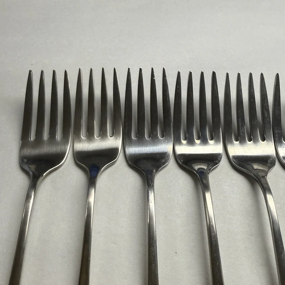 Vintage Oneida Community Stainless Patrick Henry 9 Salad Forks Flatware